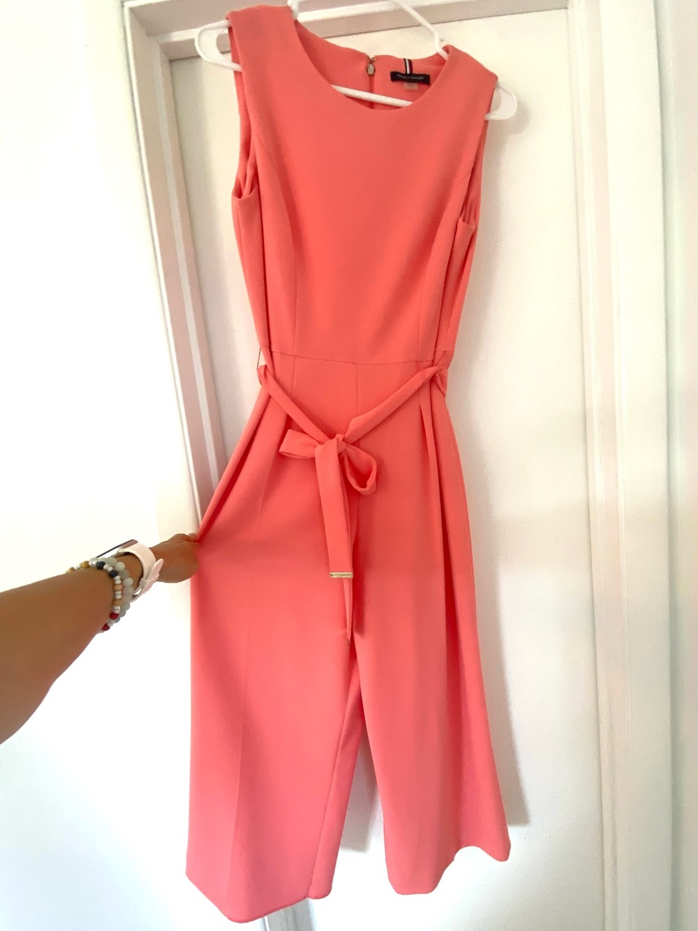 TOMMY HILFIGER Sleeveless Coral Jumpsuit with Waist Tie (size 6)